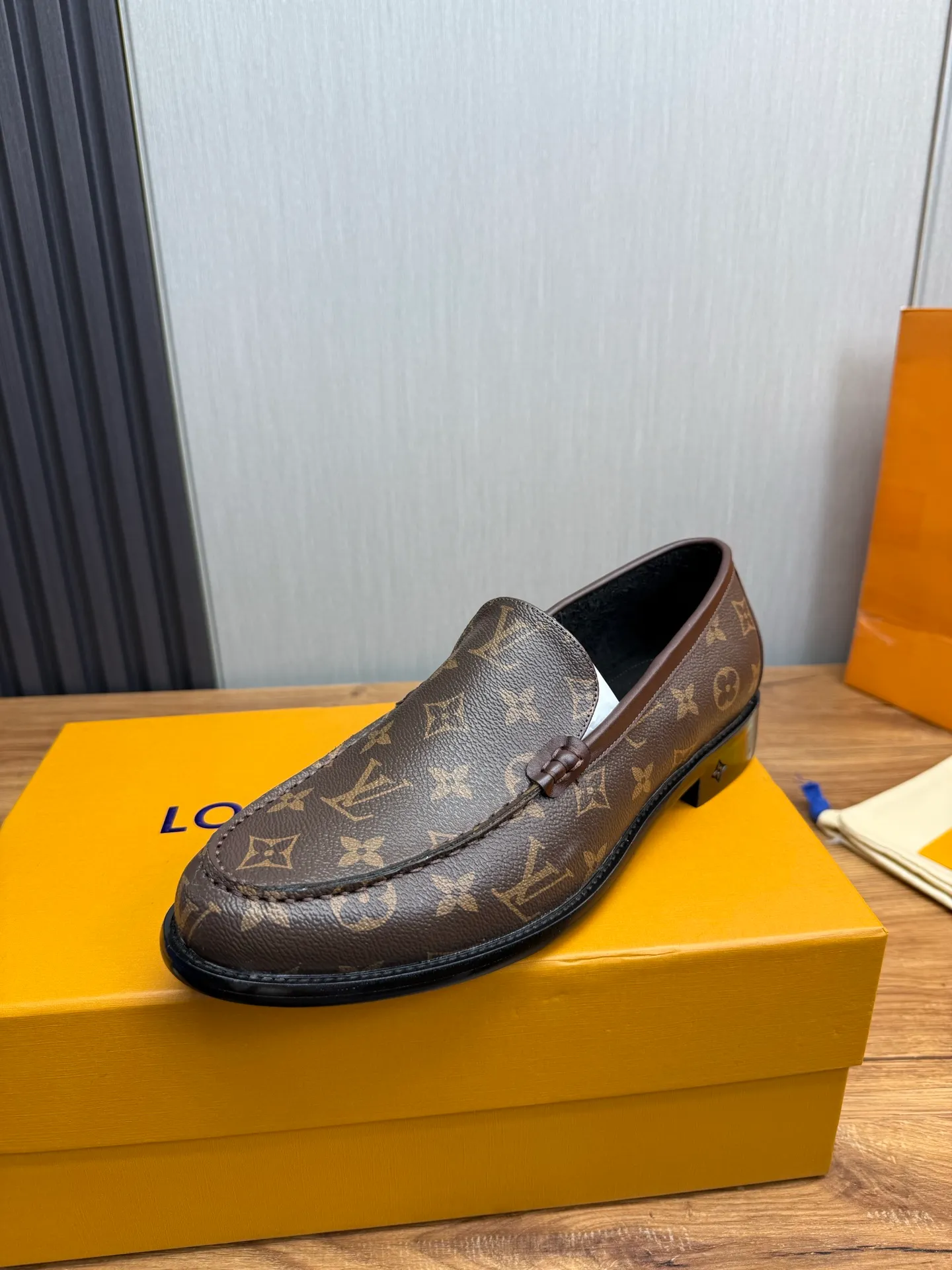 Factory 660💰 LV. Men's business casual leather shoes, all made of imported original brand leather, just to create a more comfortable wearing experience, original non-slip and wear-resistant outsole ✔️16-45 (38.45 non-returnable)